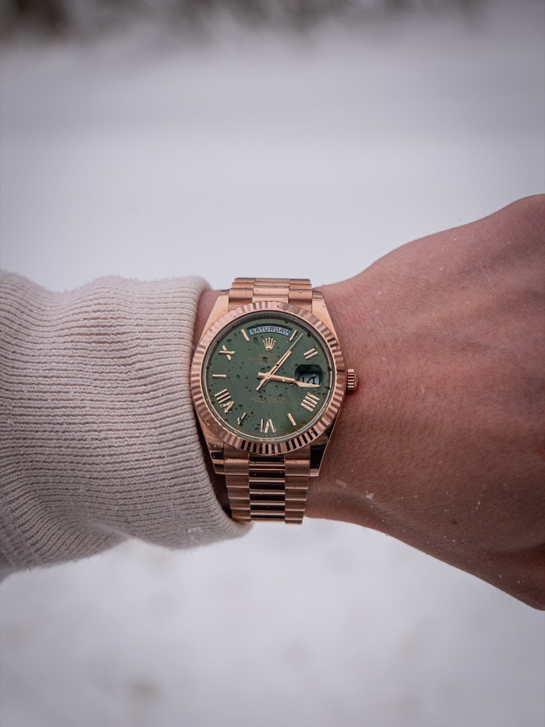 Rolex Day-Date, snow detail