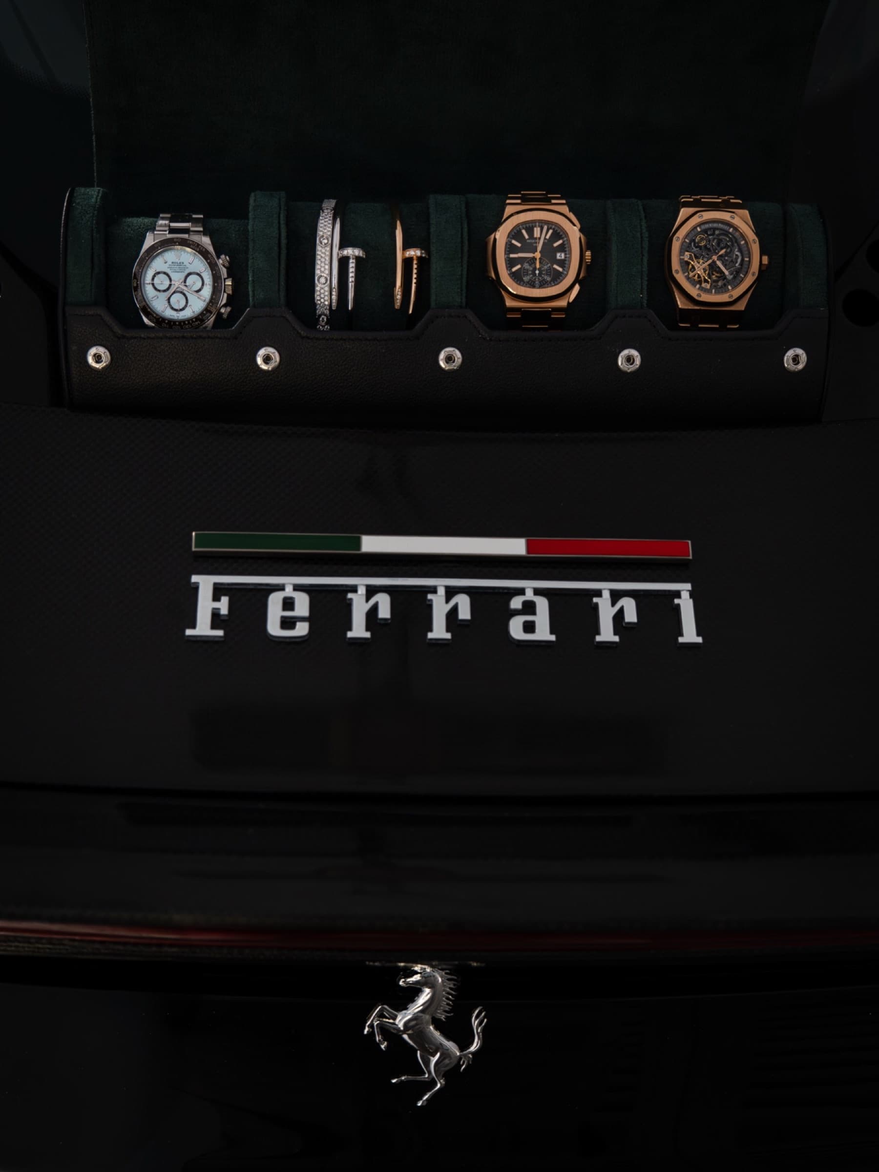 Watch roll, Ferrari detail